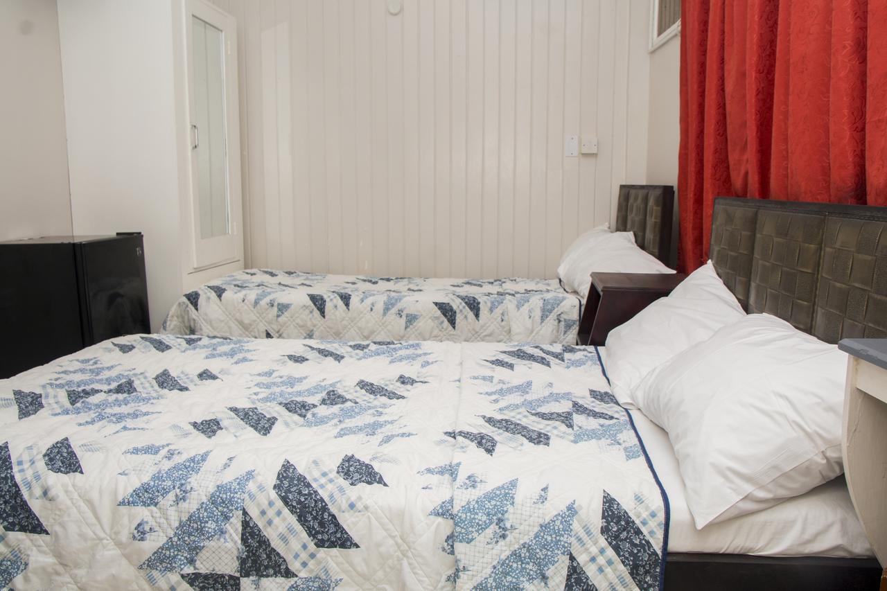 Windjammer International Cuisine & Comfort Inn Georgetown Extérieur photo