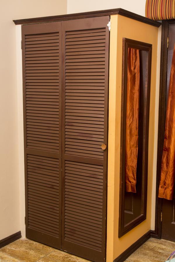 Windjammer International Cuisine & Comfort Inn Georgetown Extérieur photo